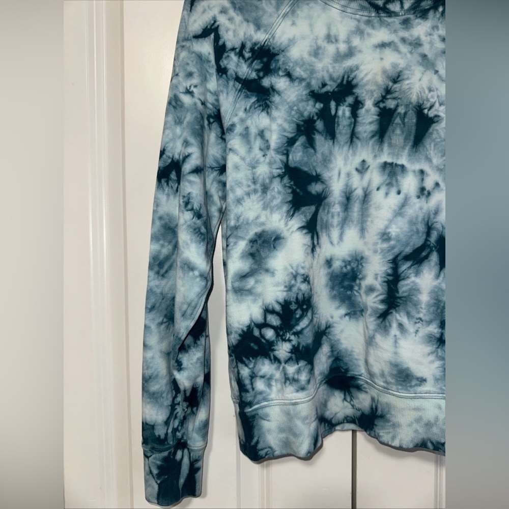 Athleta Lightweight Tie Die Longsleeve Shirt XS - Picture 3 of 5